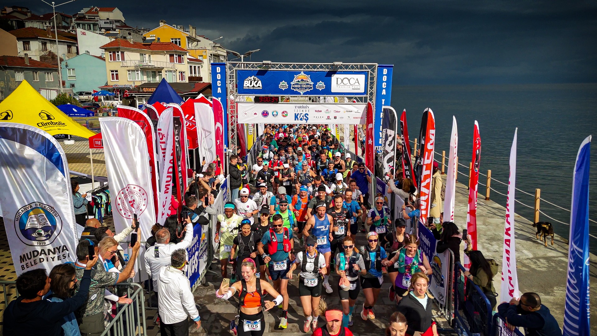 arış ve maraton organizasyonları için teknik sporcu kiti hazırlığı